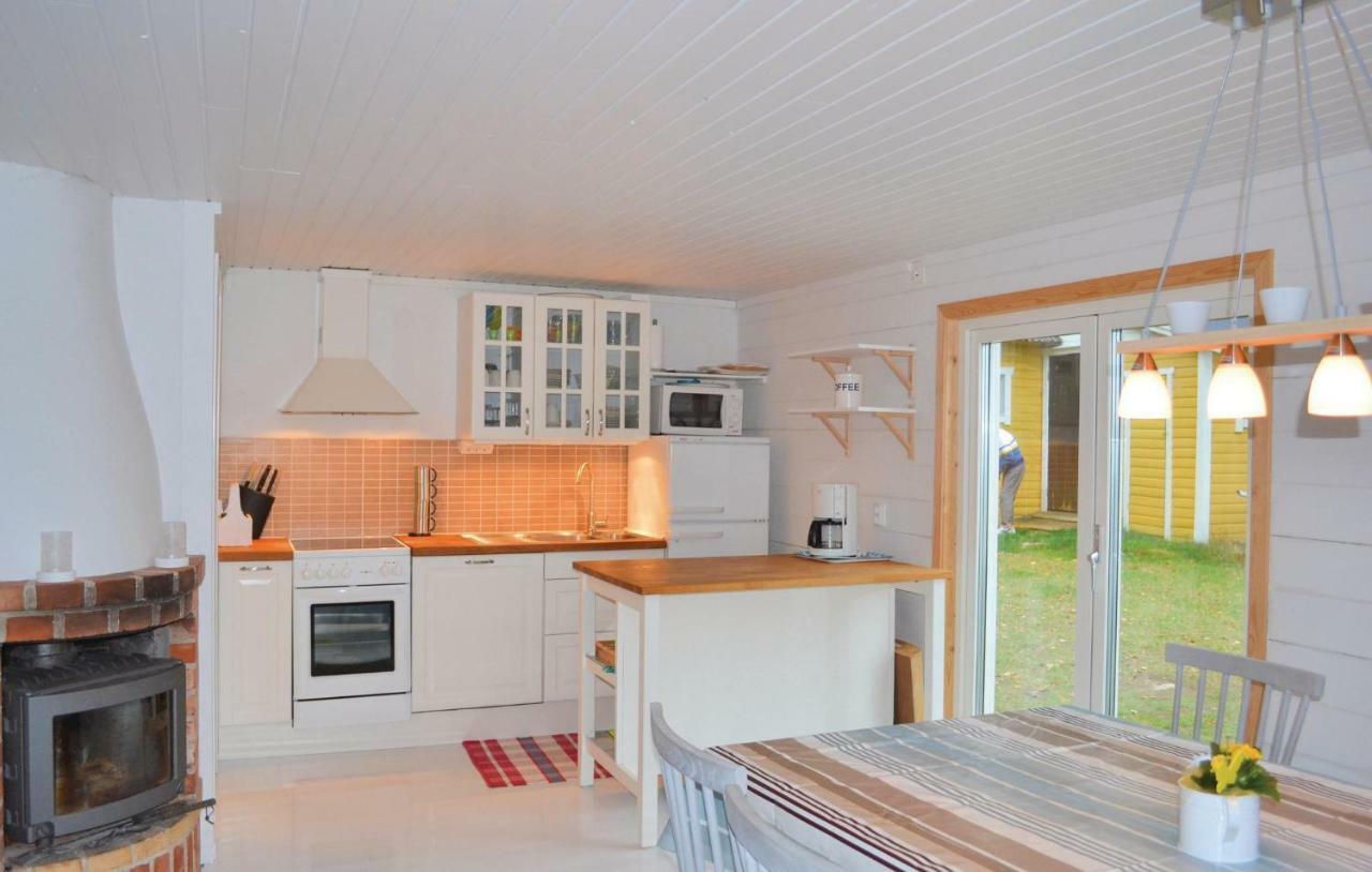 Nice Home In Ronneby With Kitchen Saltarna Exterior photo
